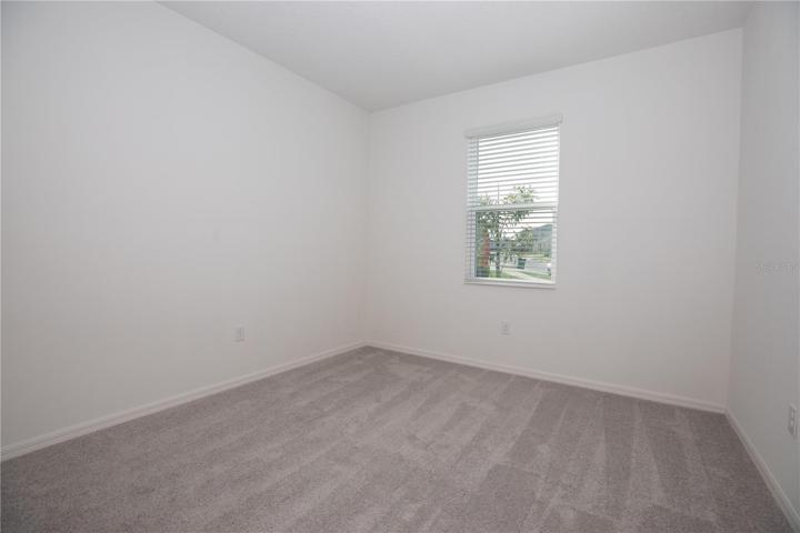 FIEST FLOOR OEPN SPACE OFFICE OR  GAME ROOM