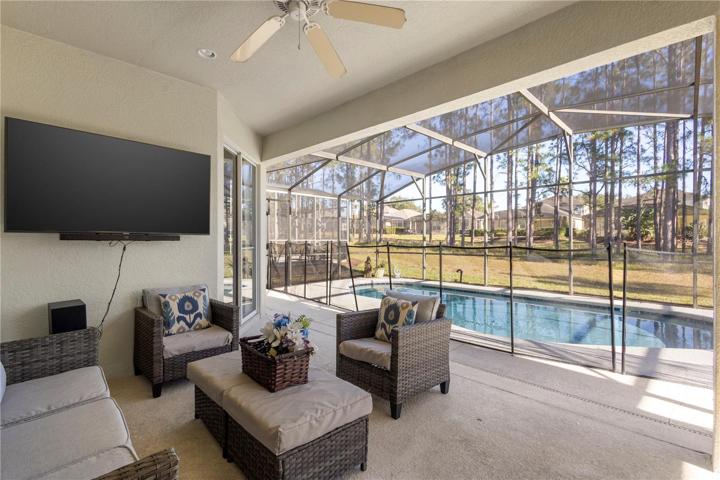 Outdoor - Indoor living area