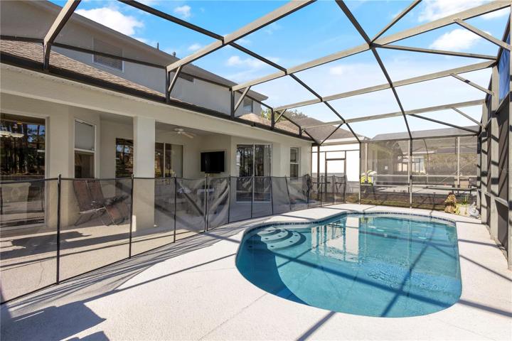 Fully Enclosed Heated Pool