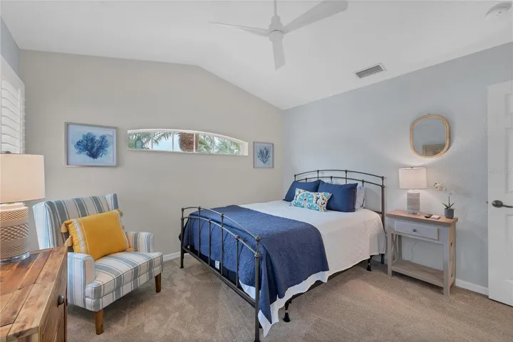 2nd bedroom