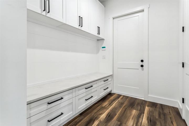 Mud room