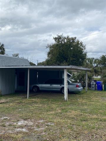 Carport on each building, 1 spot per unit