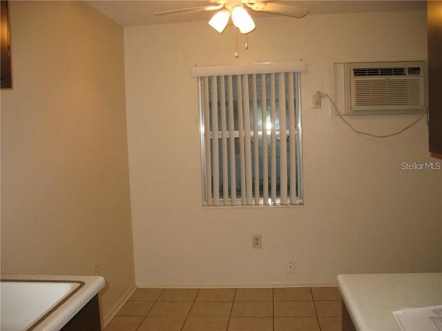 Eating area in kitchen