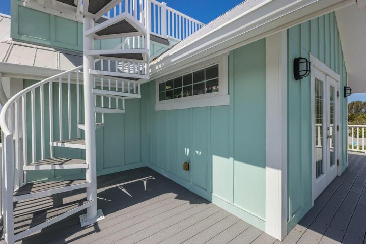 Staircase to Sundeck