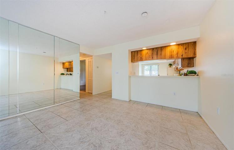 Breakfast Bar to Kitchen