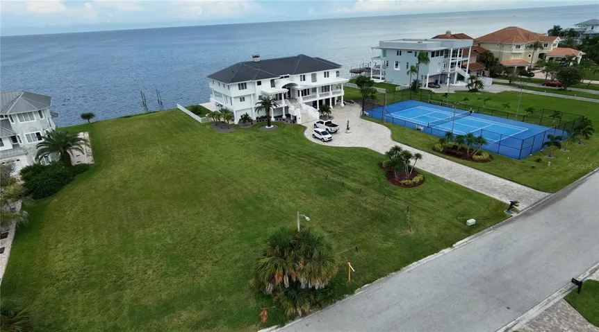 Aerial view 4