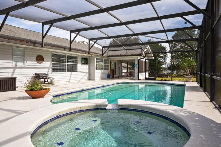 Pool & Spa