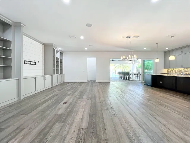 Living/Dinning