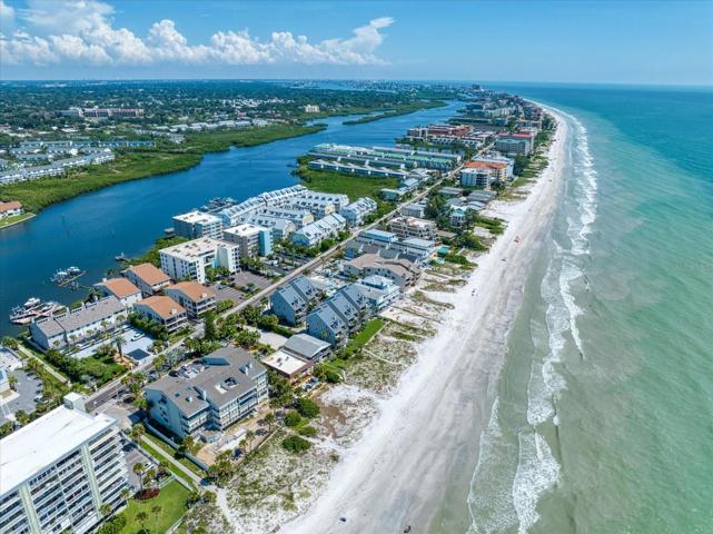 Miles of pristine sand along the Gulf of Mexico