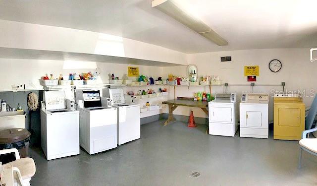 Laundry facilities available in the community