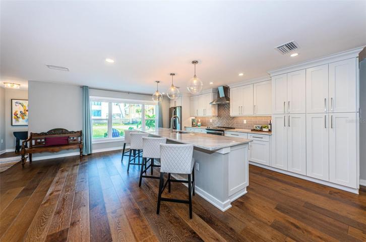 Magazine perfect kitchen with every detail you hae ever wanted.