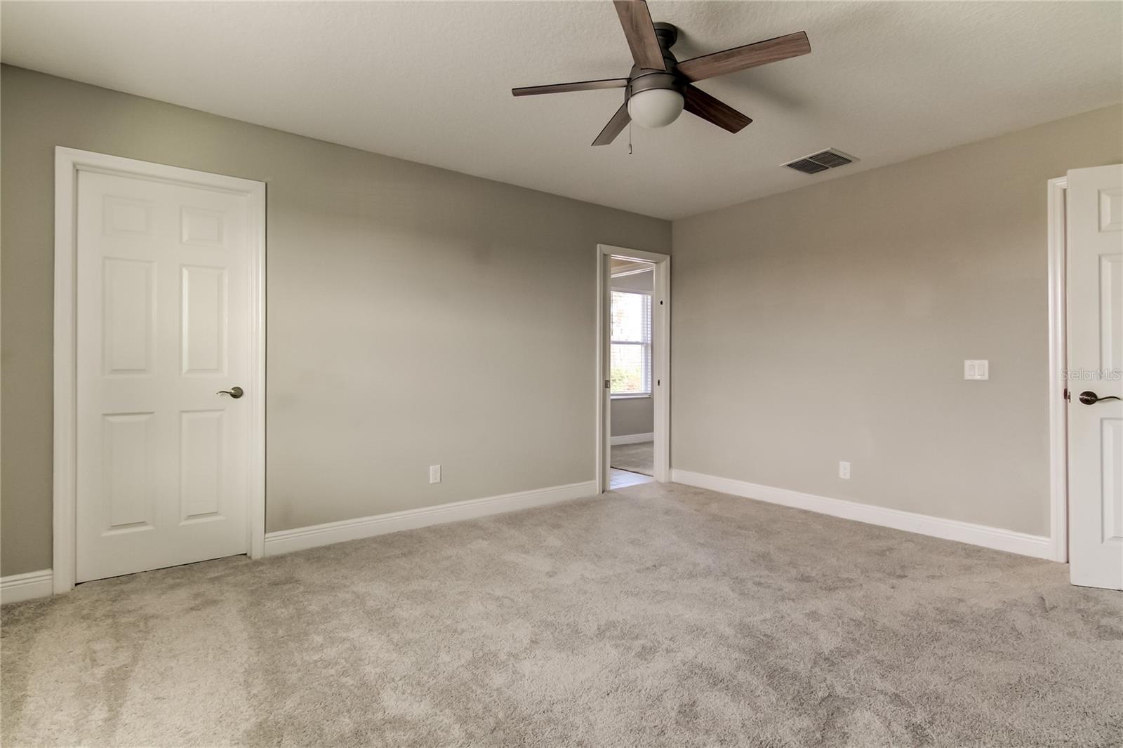 Secondary bedroom