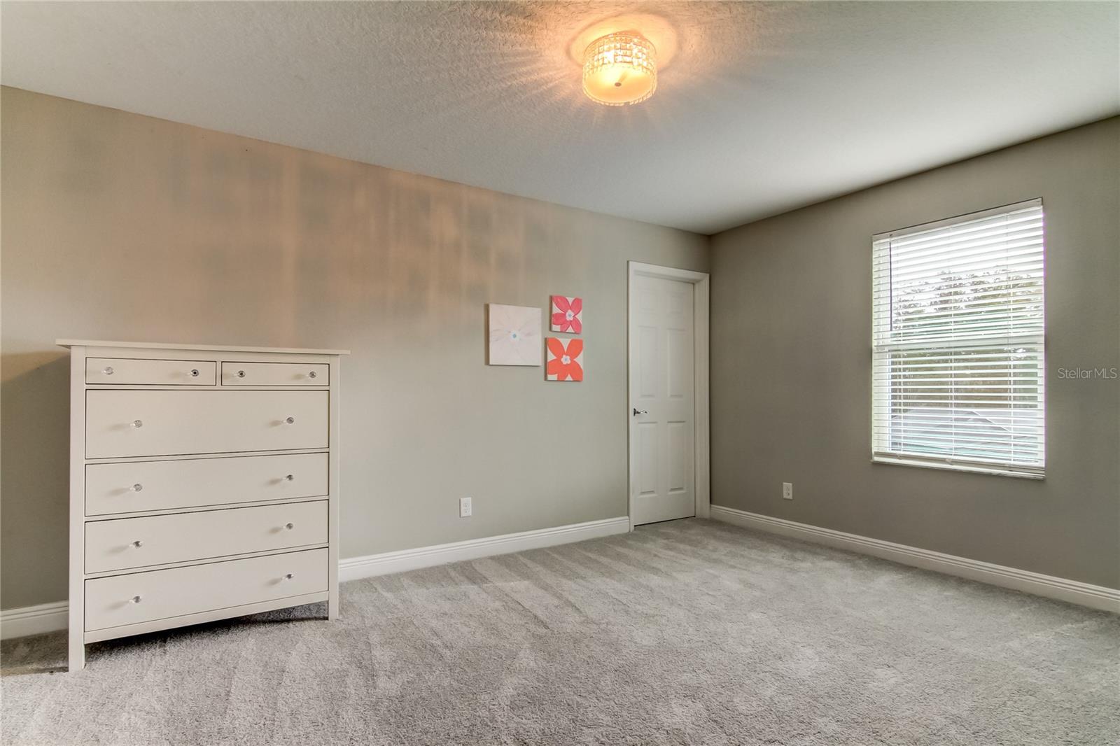 Secondary bedroom