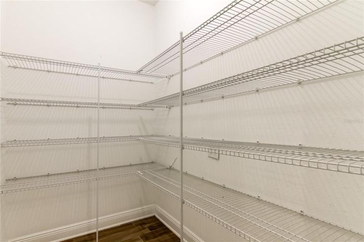 Walk in pantry