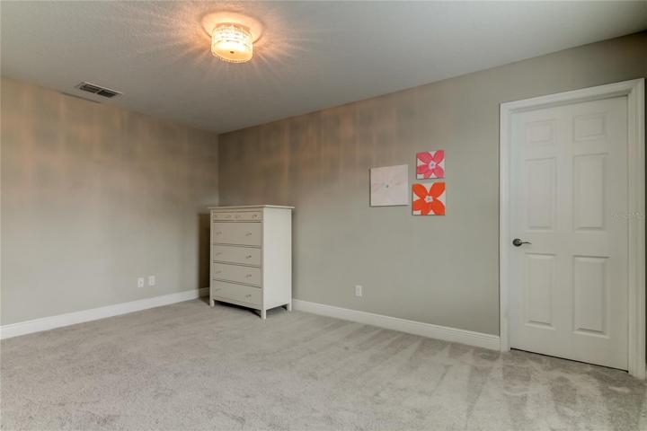 Secondary bedroom