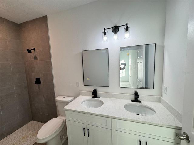 MODEL HOME