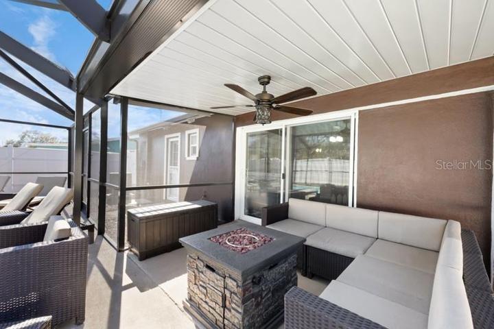 LANAI AREA FROM SLIDING GLASS DOORS FROM FAMILY/LIVING ROOM