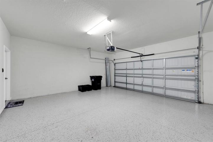 Epoxy floor garage