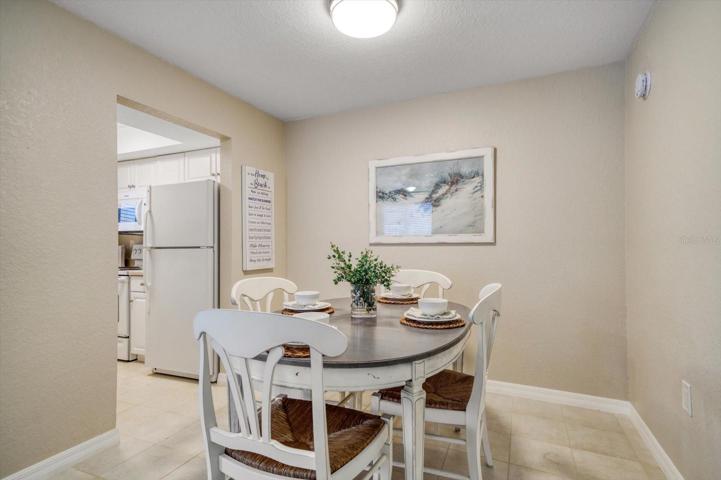 Dining area- perfect for those evening meals after being in the sun all day :)