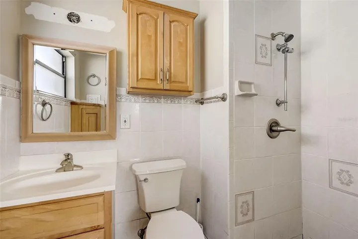 Primary Suite Bathroom