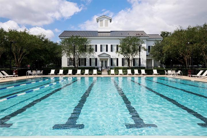 Grace Hopper Pool ( 3 blocks away)