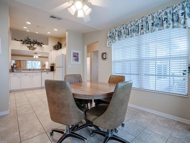 Kitchen Dning Area