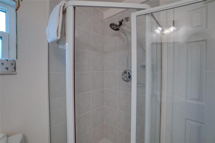 Unit B Bathroom 2