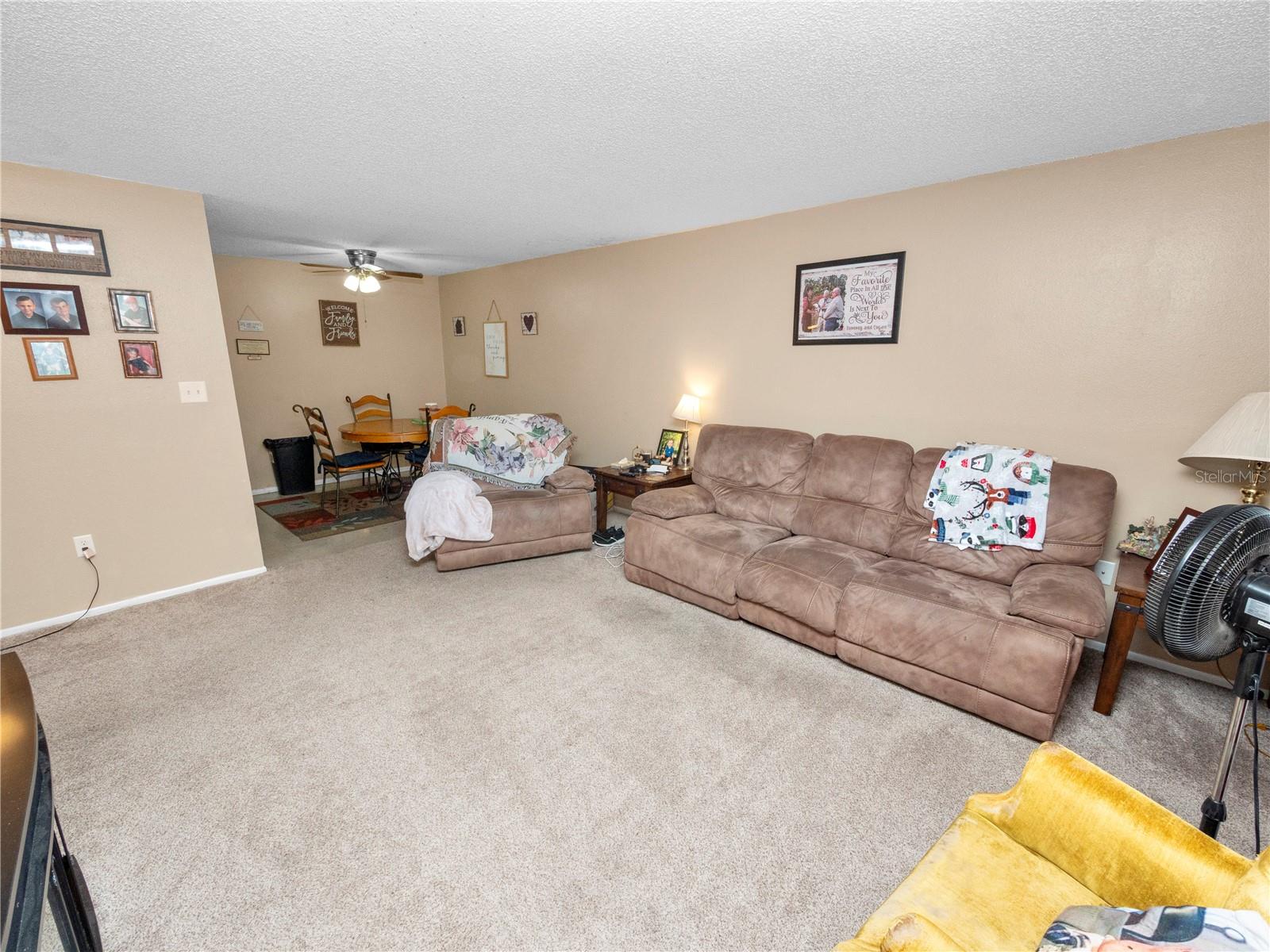 1035 Living