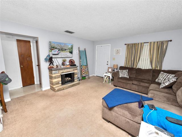 1025 Living