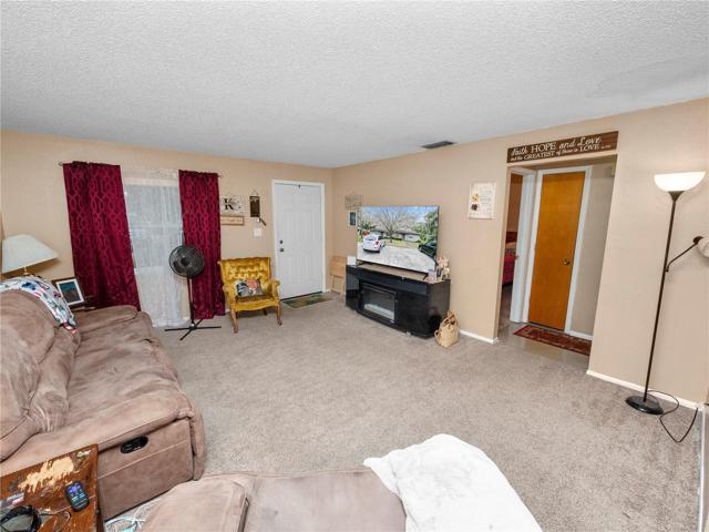1035 Living