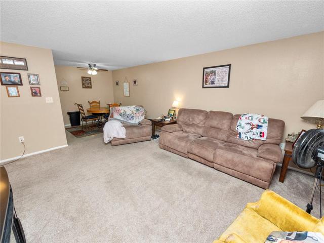 1035 Living