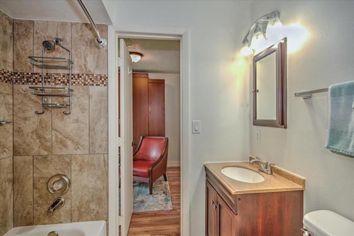 Jack & Jill Bath