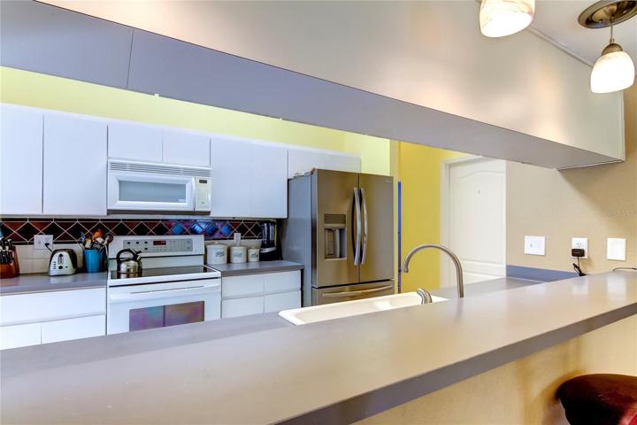 Serving bar great for party tray set up and food pass through, or a morning meal