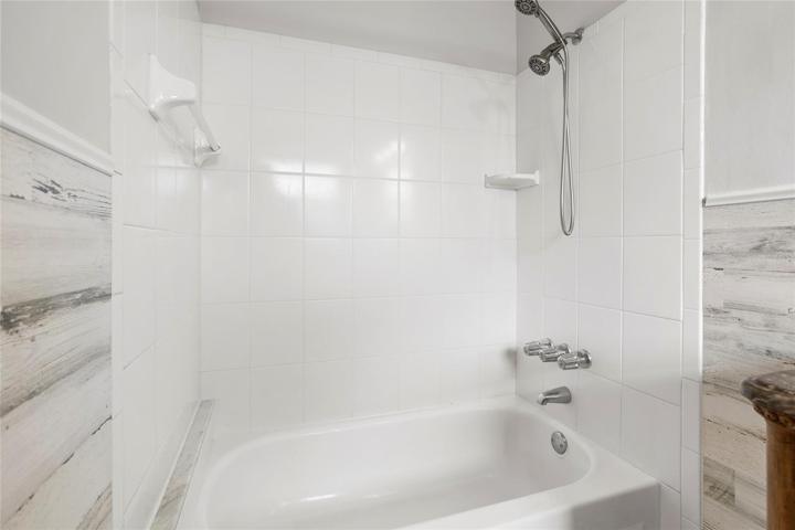Primary bath.1