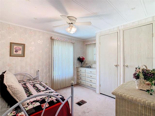 Guest bedroom