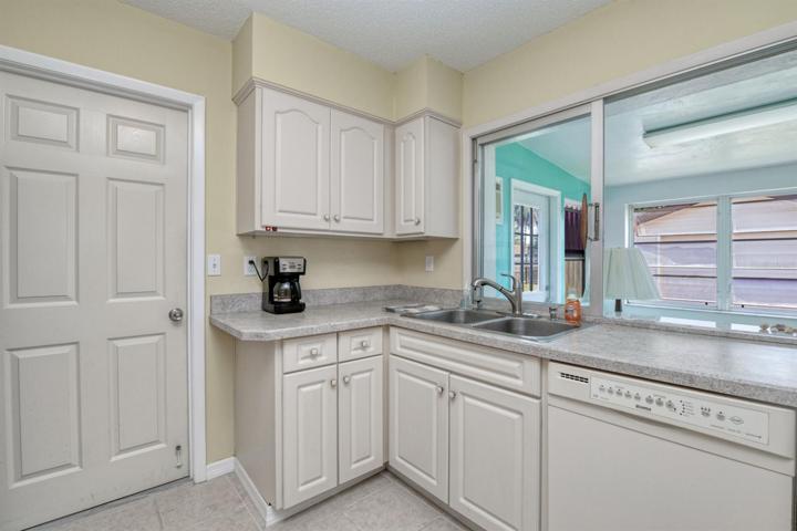 Dining Area toward Florida Room