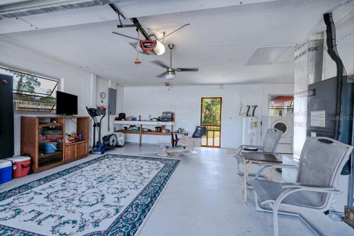 Garage toward Left