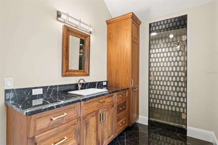 Owner's Retreat Ensuite #1