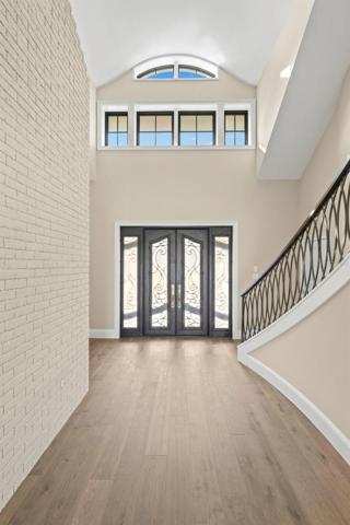 Two Story Grand Foyer