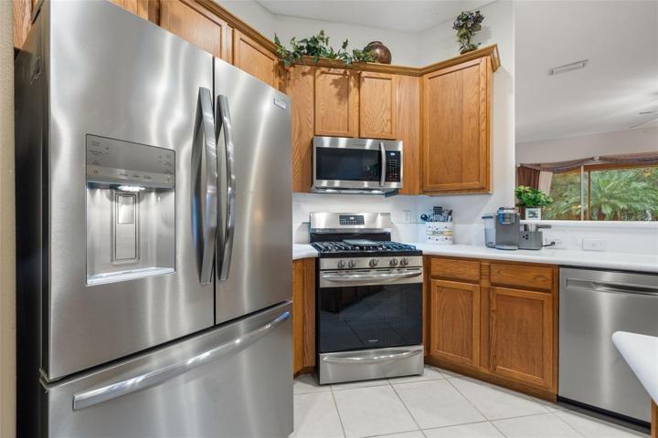 Beautiful Kitchen with center island quartz counter tops, 42