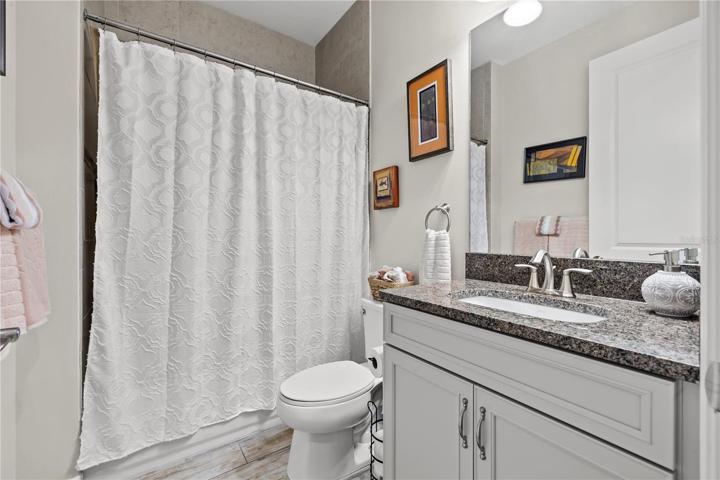 Bathroom for bedroom 4