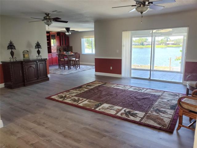 Spacious Living area