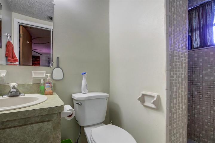 other full bath in 3rd bdrm