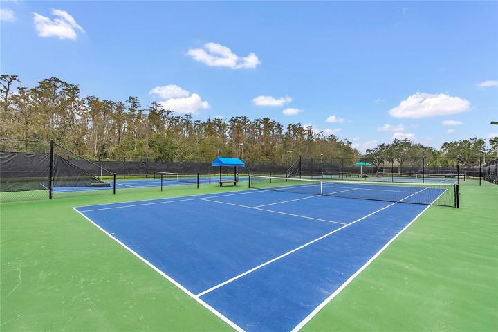 1 of 4 tennis courts