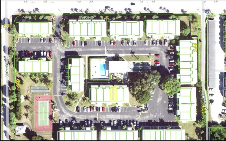 G-130 is located right in the middle of the complex - close to everything.