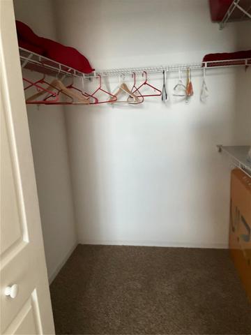 Walking closet