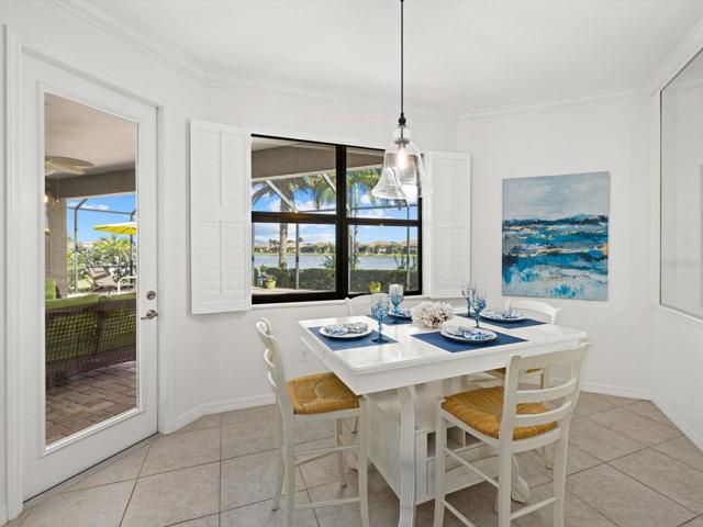 Eat-in Kitchen