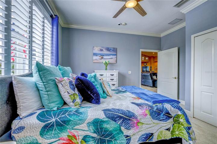 2nd bedroom