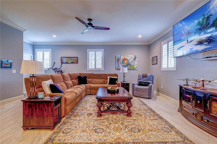 Fabulous Bonus Room with included 75