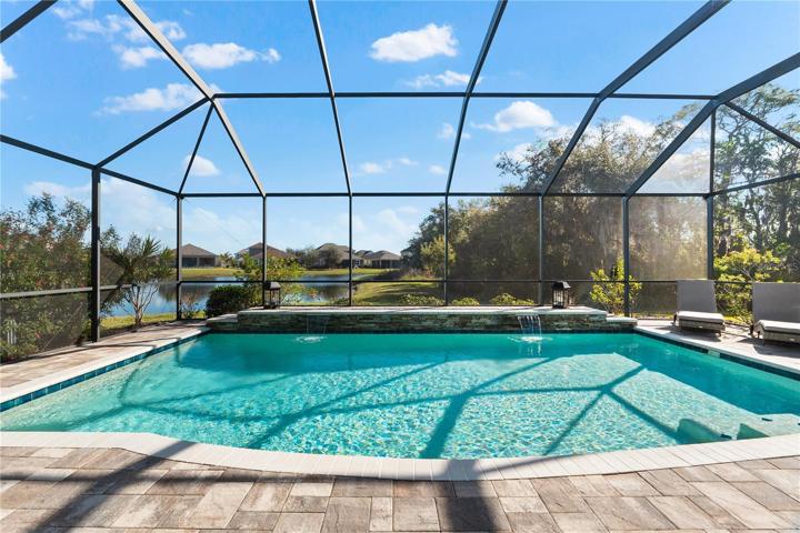 Pool / Lanai